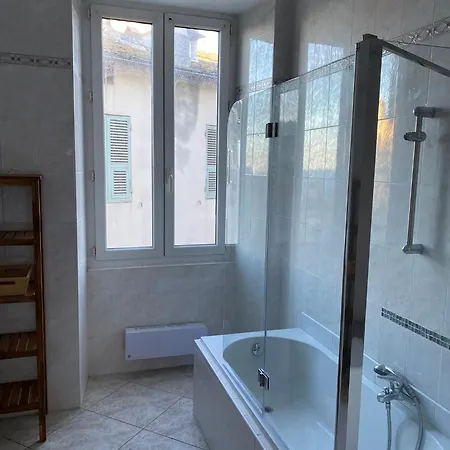 Cote Boulevard Apartment