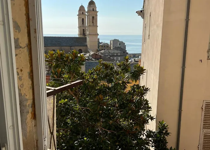 Cote Boulevard בסטיה