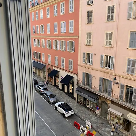 Cote Boulevard Apartment
